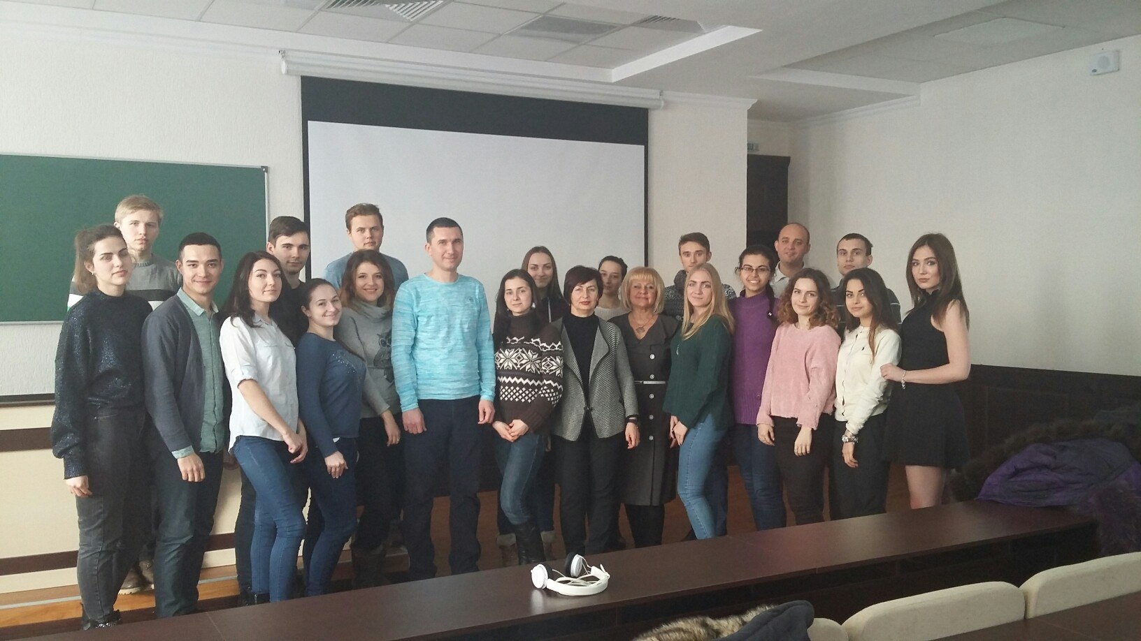 Зустріч студентів з роботодавцем: компанія “Малинівський склозавод”